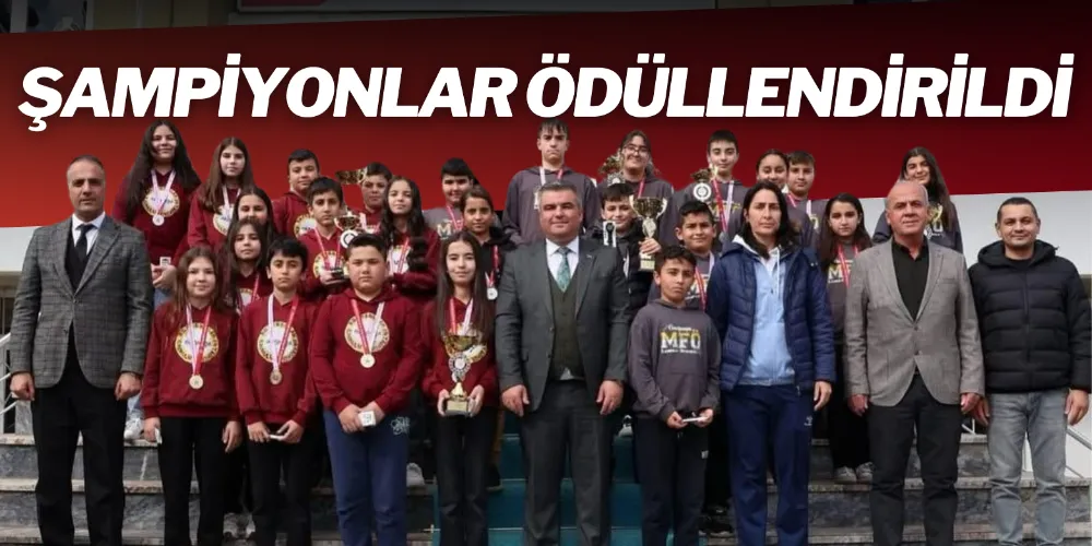 ŞAMPİYONLAR ÖDÜLLENDİRİLDİ