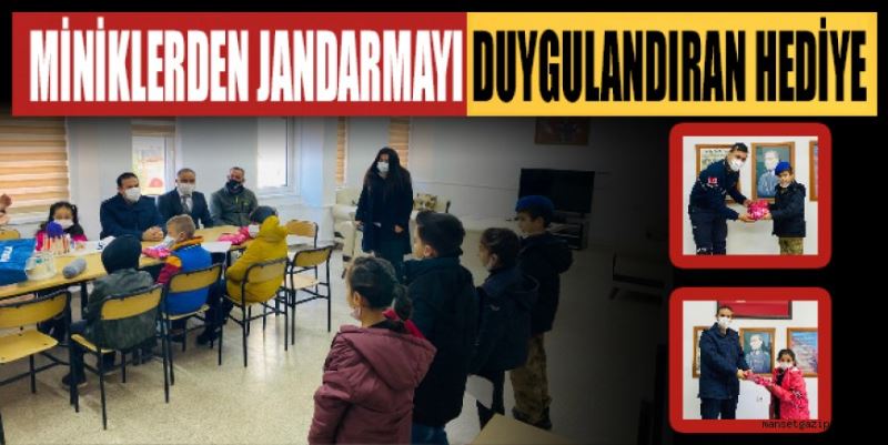 ÖĞRENCİLERDEN JANDARMAYA HEDİYE